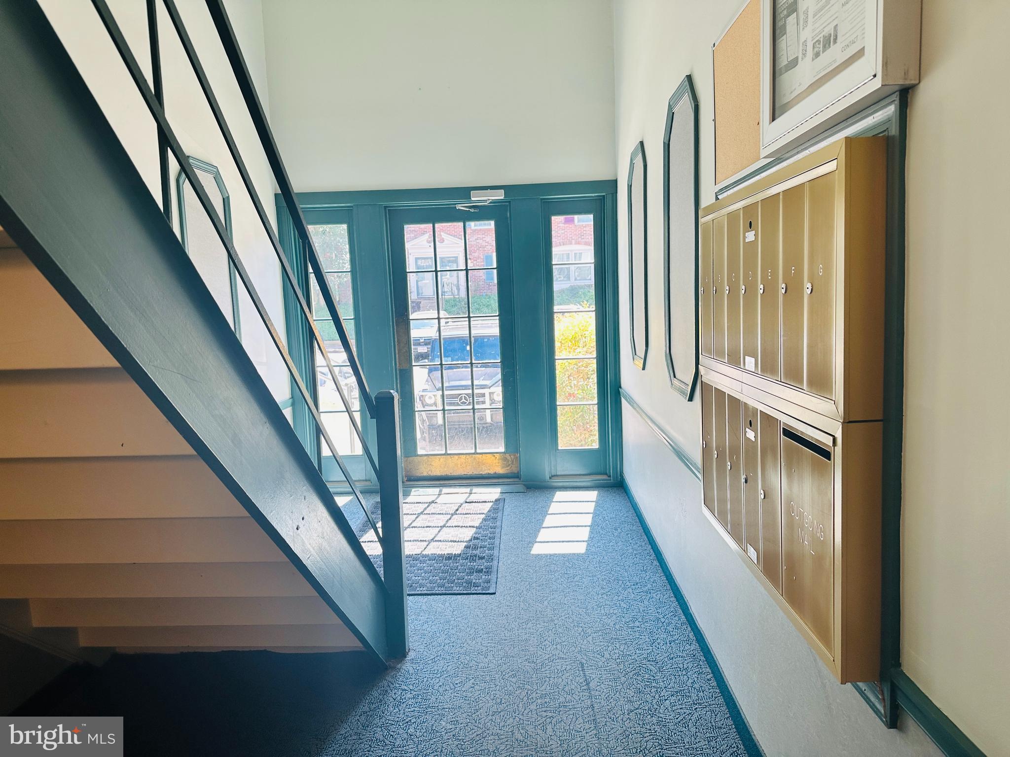 8312 Kingsgate Road, Unit 534 Springfield, VA 22152 - Photo 6 of 32 a view of front door