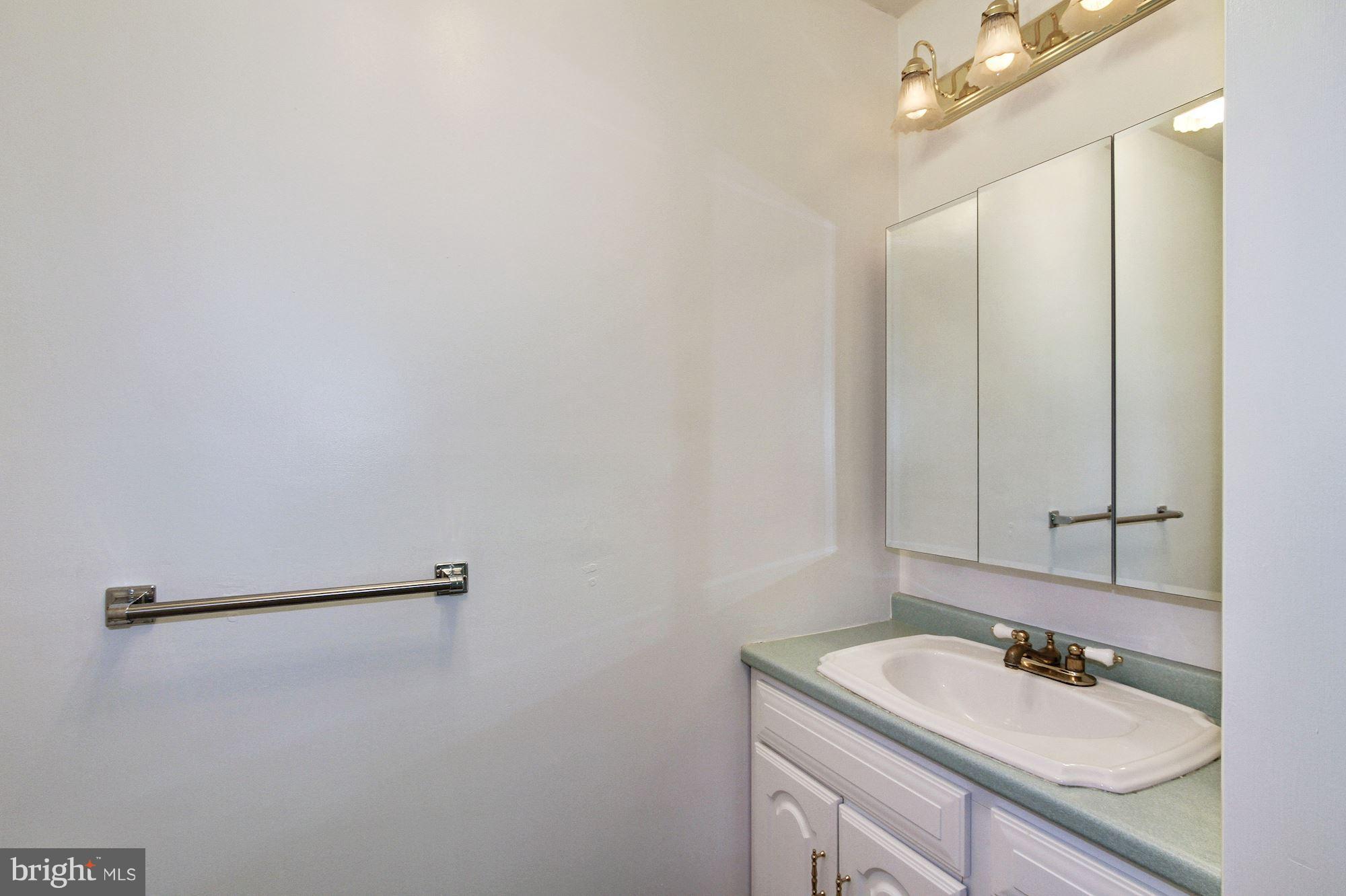 3624 Edelmar Terrace, Unit 125A Silver Spring, MD 20906 - Photo 22 of 30 Bath