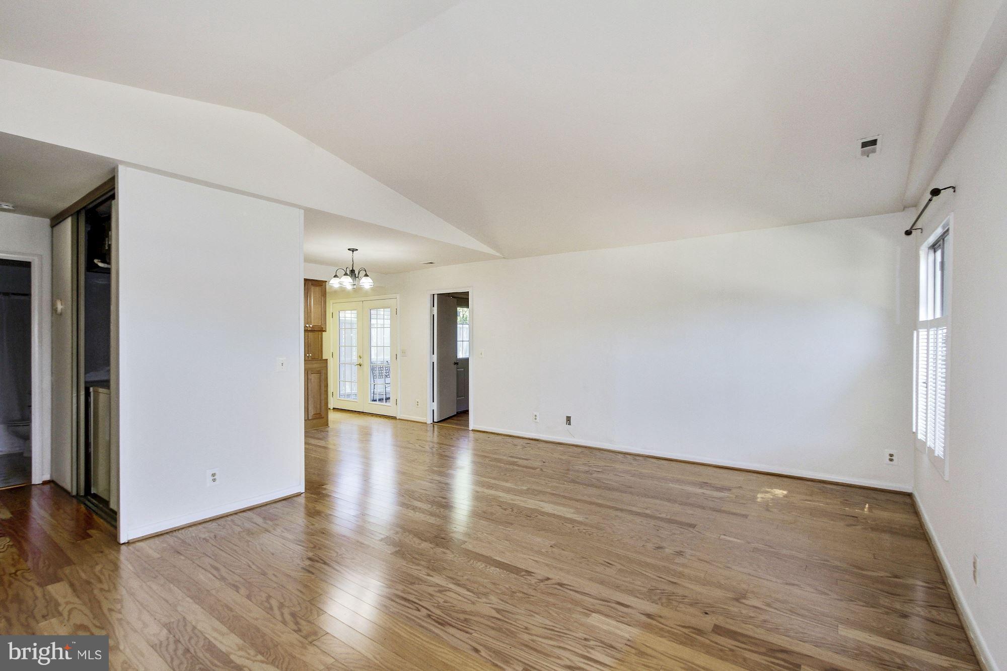 3624 Edelmar Terrace, Unit 125A Silver Spring, MD 20906 - Photo 7 of 30 Living Room