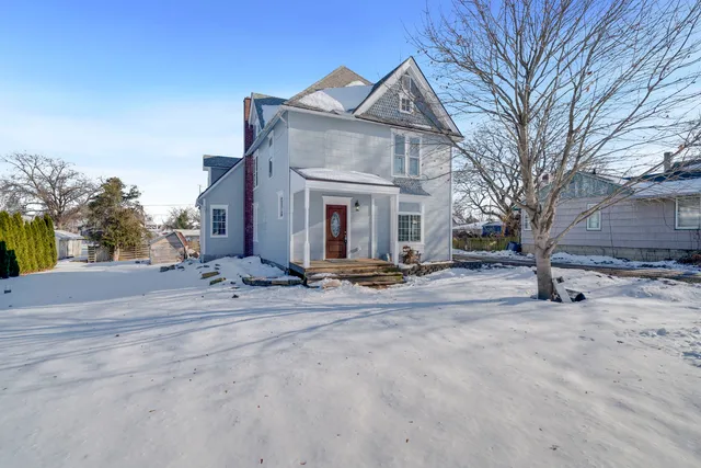 $160,000 | 219 Calvert Avenue, Chadwick, IL 61014