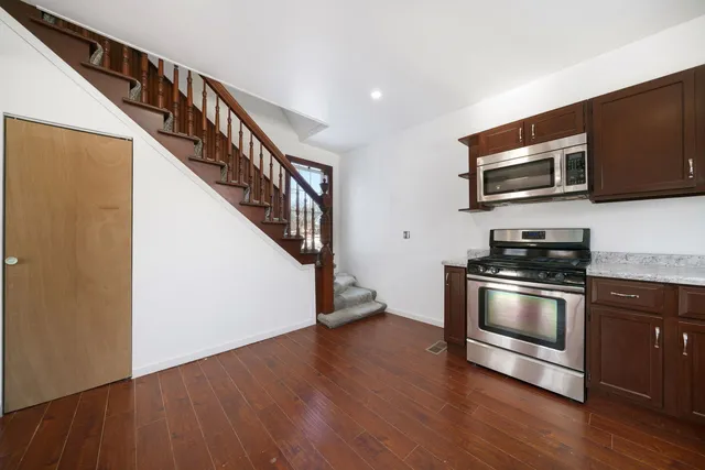 $160,000 | 219 Calvert Avenue, Chadwick, IL 61014