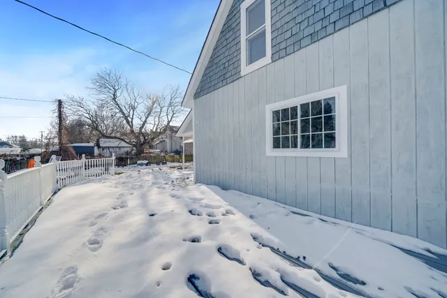 $160,000 | 219 Calvert Avenue, Chadwick, IL 61014