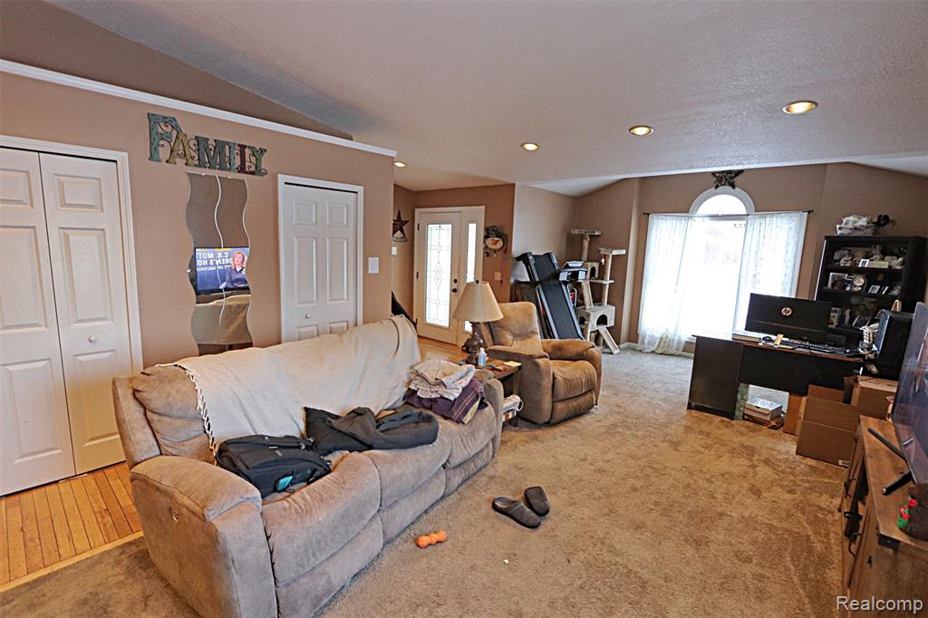31657 Sibley Road Romulus, MI 48174 - Photo 22 of 33