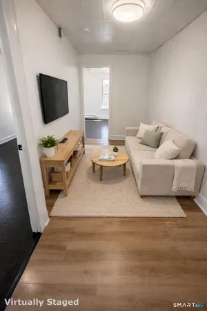 $2,500 | 4 Division Street, Danbury, CT 06810