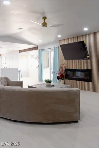 $4,500 | 2175 South Lindell Road, Las Vegas, NV 89146