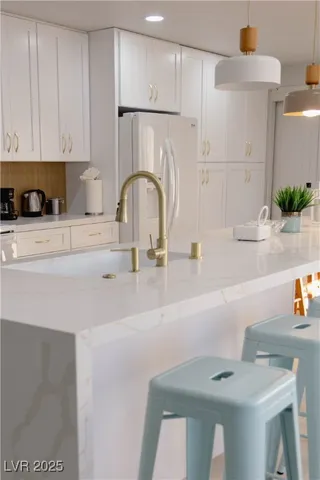 $4,500 | 2175 South Lindell Road, Las Vegas, NV 89146