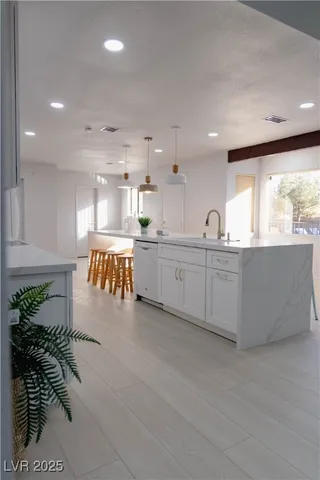 $4,500 | 2175 South Lindell Road, Las Vegas, NV 89146