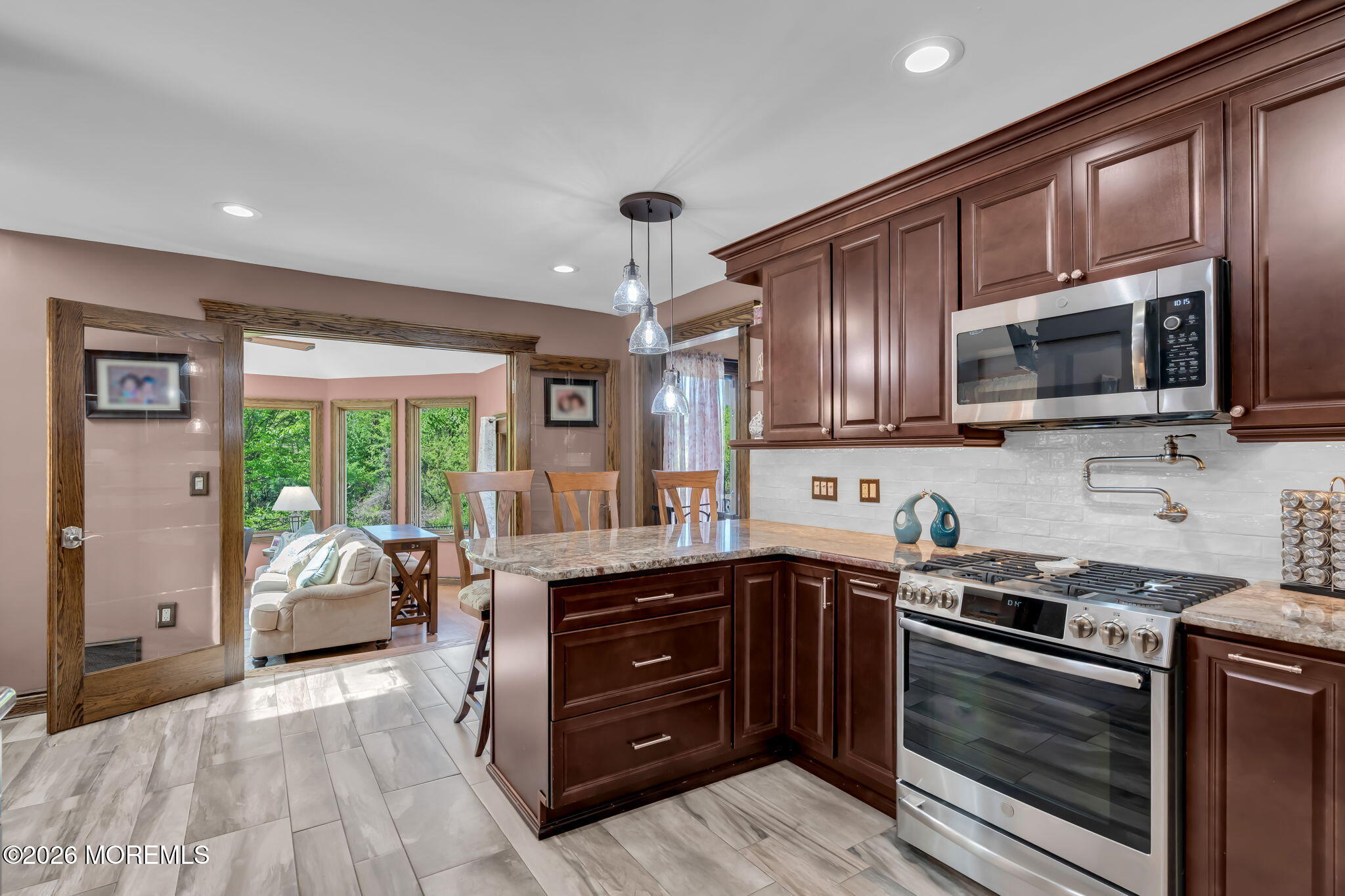 12 Briarhill Road Holmdel, NJ 07733 - Photo 8 of 49 26-web-or-mls-DSC08527