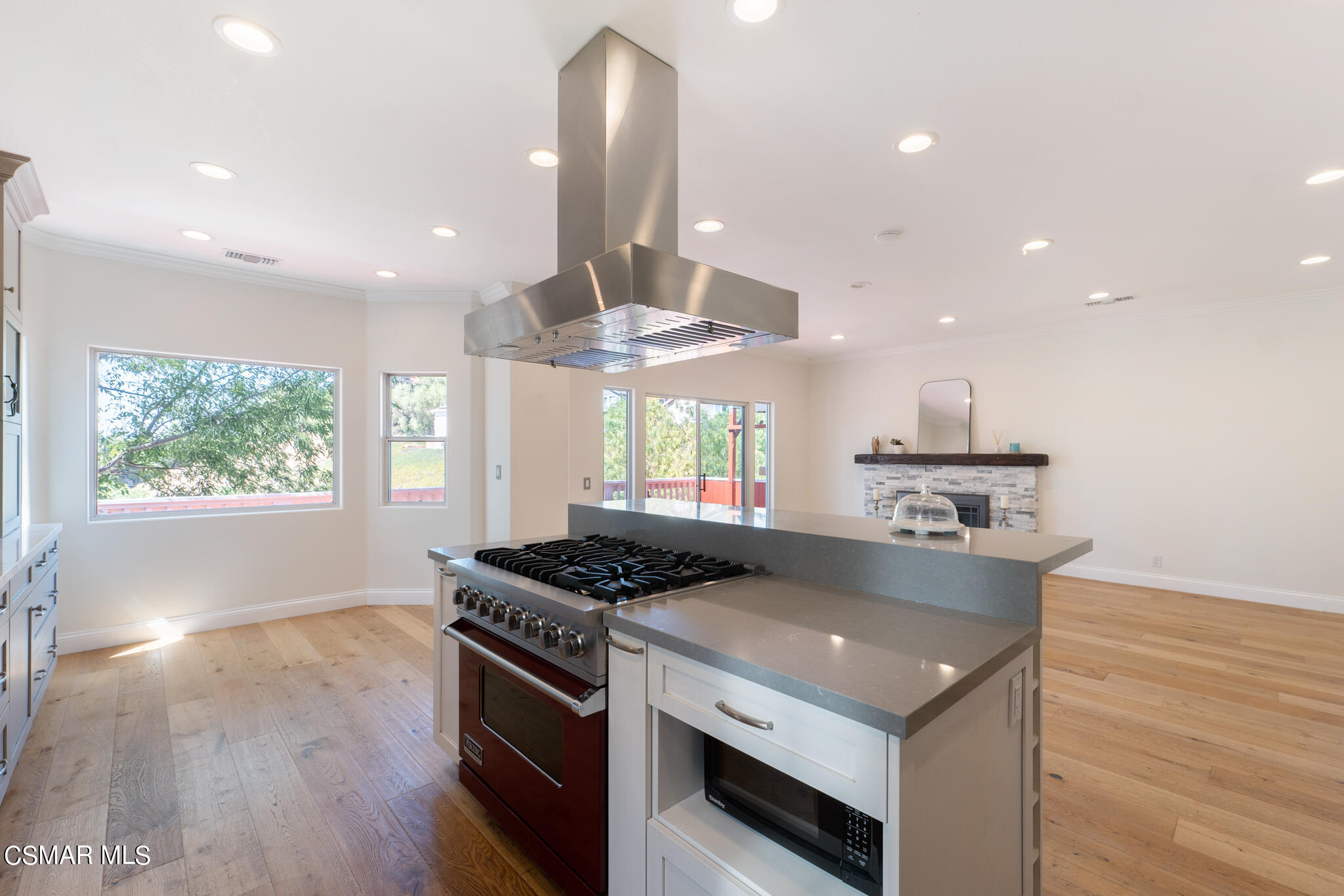 1261 Combs Road Newbury Park, CA 91320 - Photo 5 of 41 1261 Combs Rd, Newbury Park -HsHProd-63