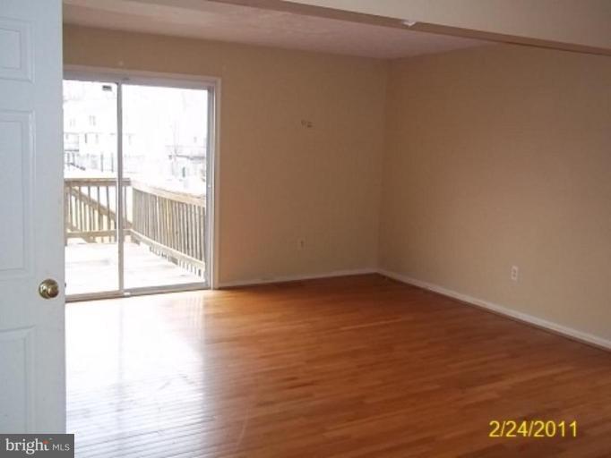 11411 Falcon Ridge Court Beltsville, MD 20705 - Photo 4 of 14 Living Room