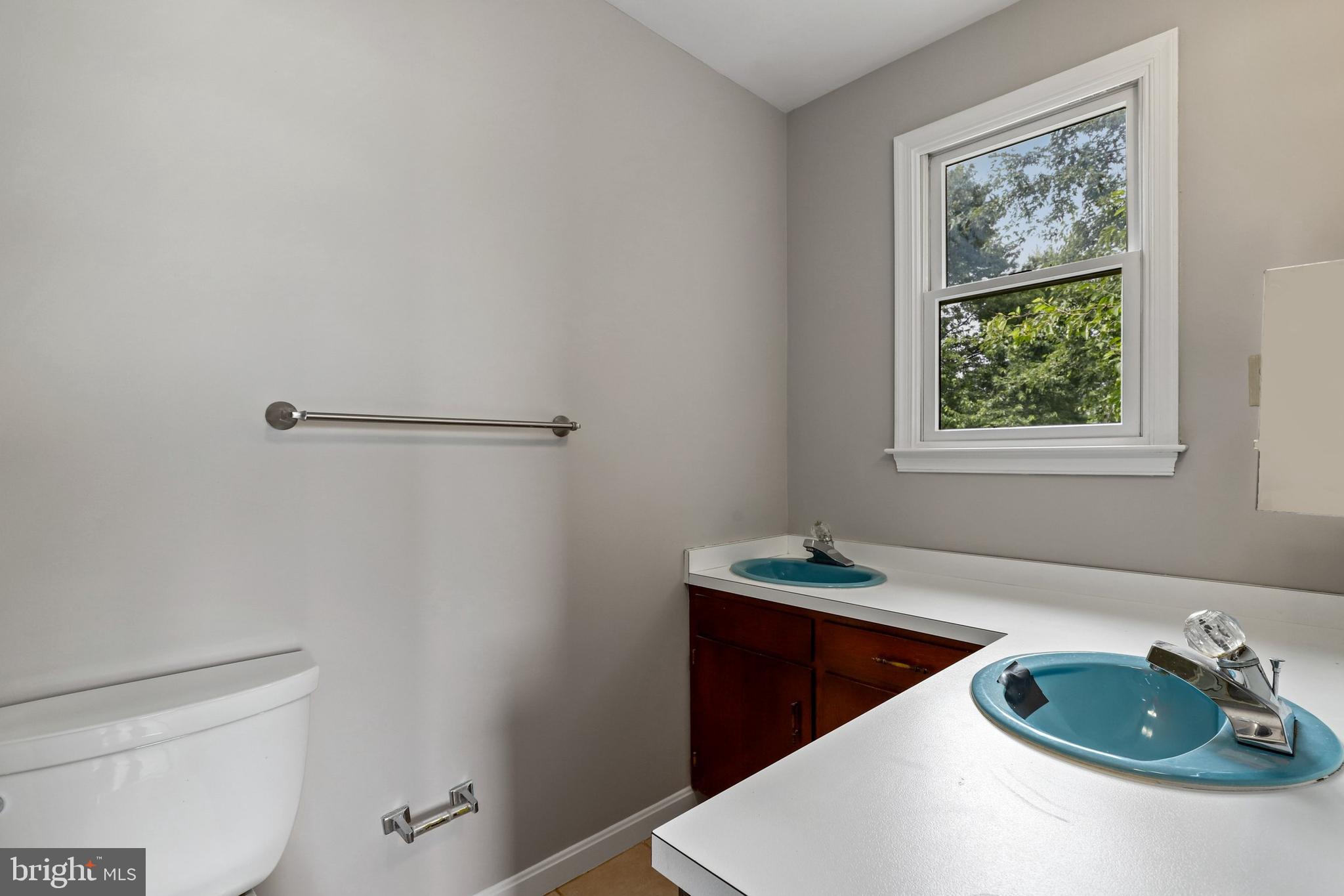 23330 Ridge Road Germantown, MD 20876 - Photo 15 of 38 Gallery Image 15