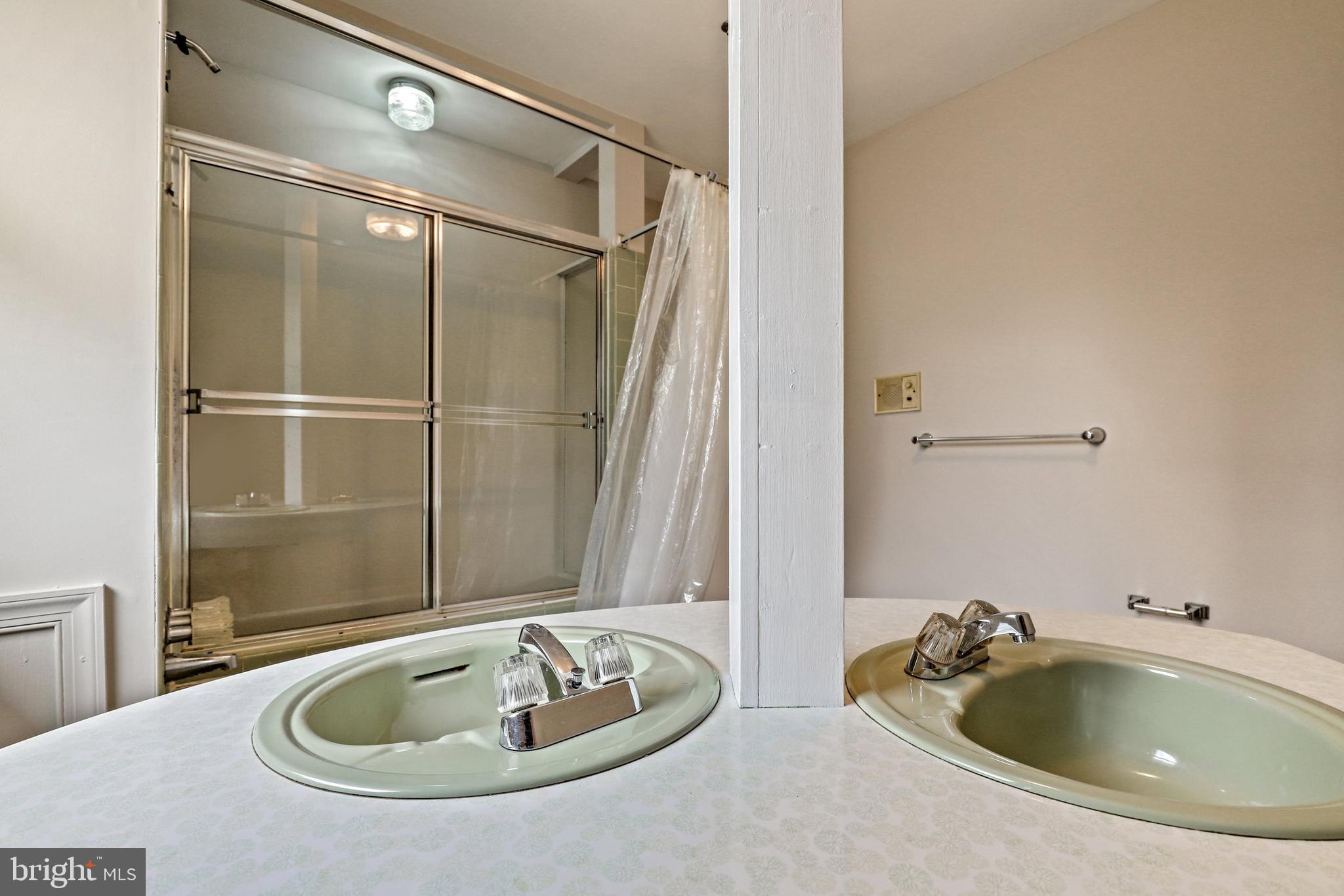 23330 Ridge Road Germantown, MD 20876 - Photo 19 of 38 Gallery Image 19