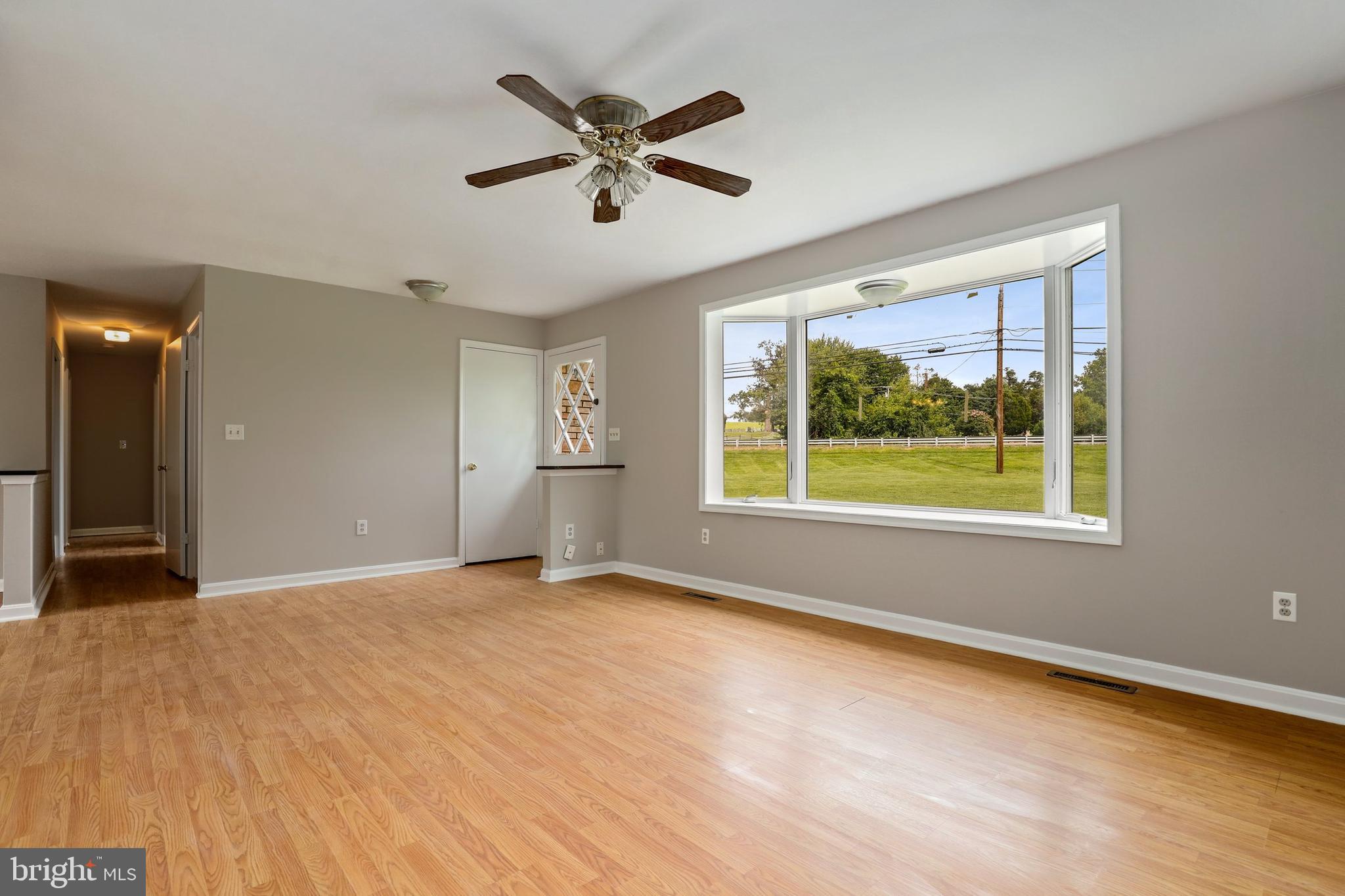23330 Ridge Road Germantown, MD 20876 - Photo 7 of 38 Gallery Image 7