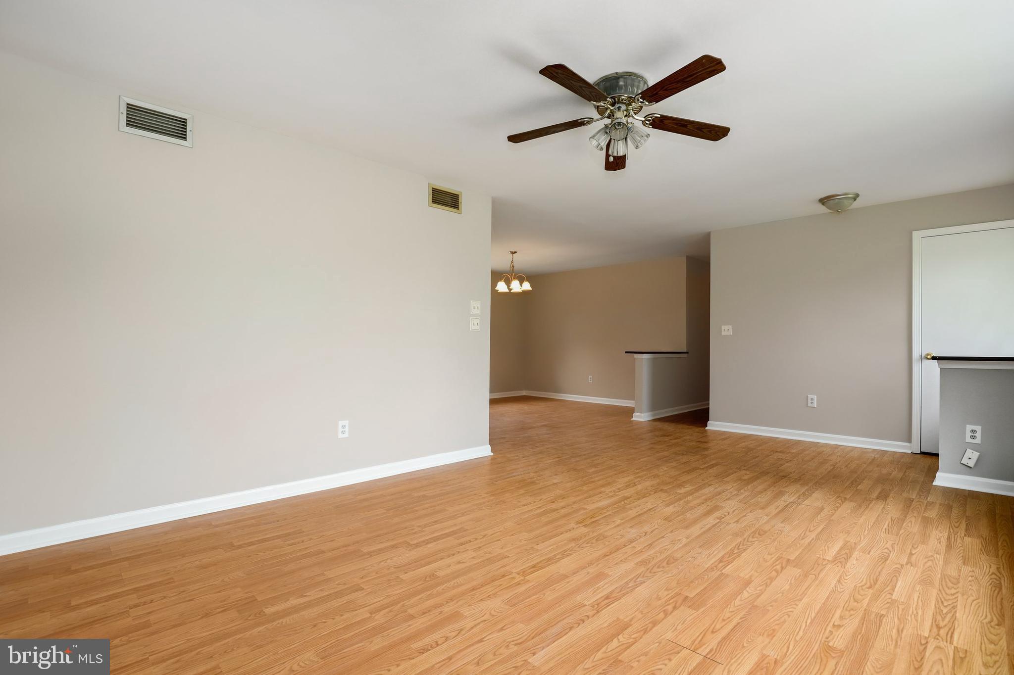 23330 Ridge Road Germantown, MD 20876 - Photo 8 of 38 Gallery Image 8