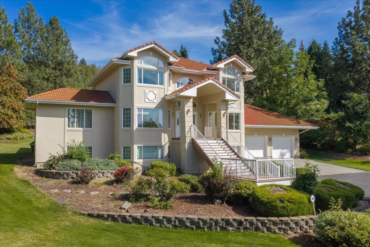 5915 South Dearborn Road Spokane, WA 99223 - Photo 1 of 50 Gallery Image 1