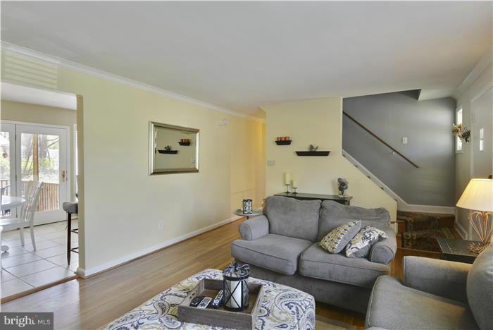 4002 Elby Street Silver Spring, MD 20906 - Photo 8 of 20 Living Room