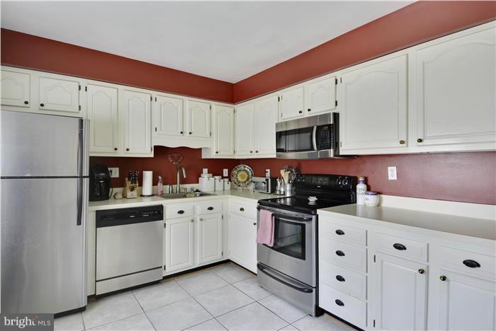 4002 Elby Street Silver Spring, MD 20906 - Photo 9 of 20 Kitchen
