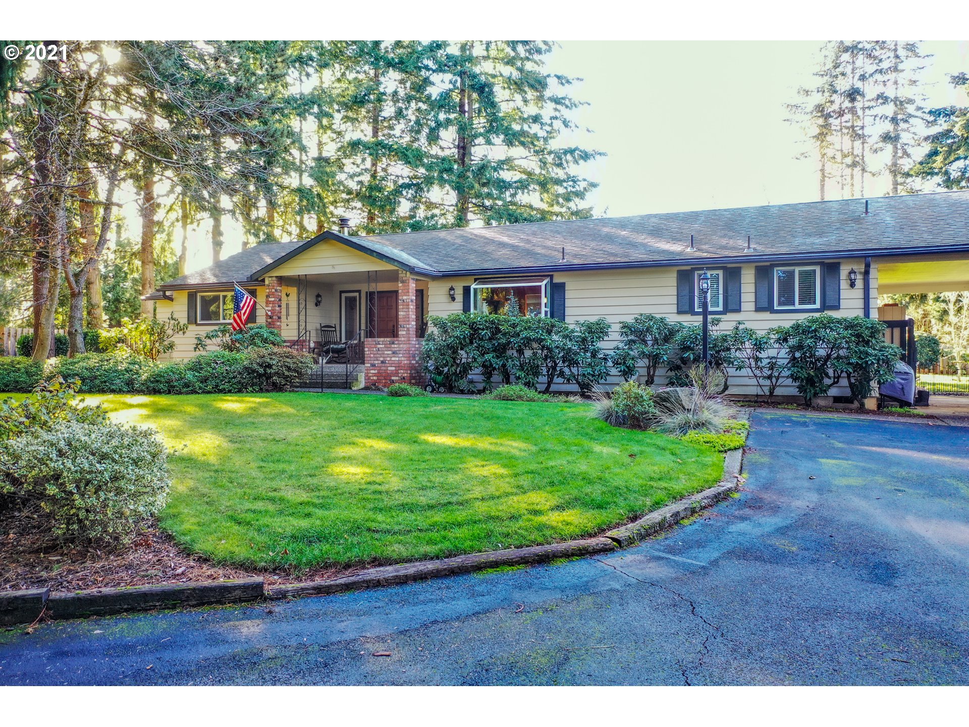 22241 South Ferguson Road Beavercreek, OR 97004 - Photo 1 of 31