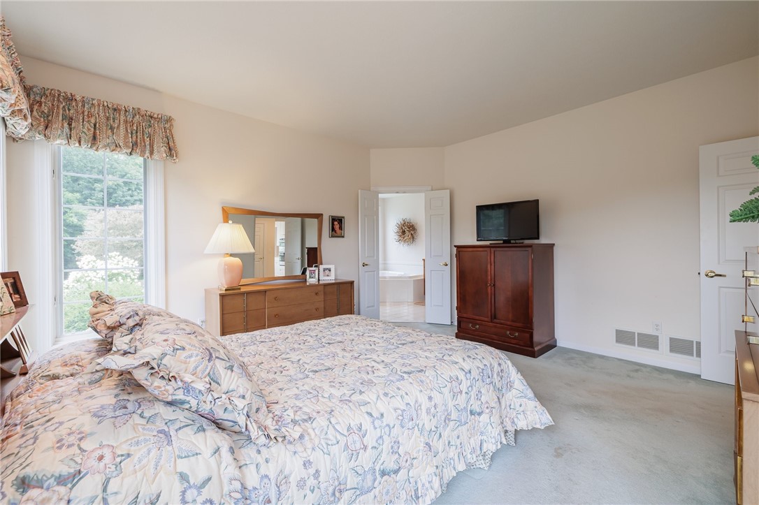 3 Valewood Run Perinton, NY 14526 - Photo 23 of 43