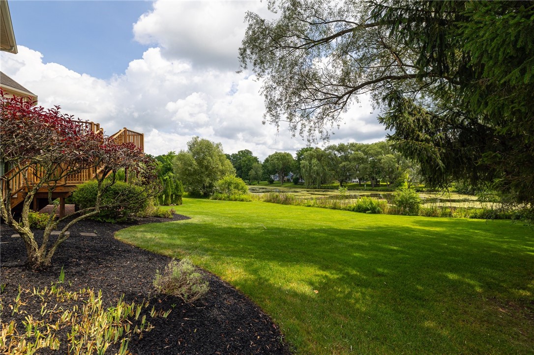 3 Valewood Run Perinton, NY 14526 - Photo 5 of 43