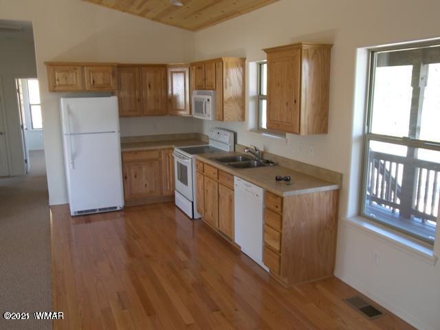1081 Cedar Ridge Run Show Low, AZ 85901 - Photo 5 of 10 Gallery Image 5