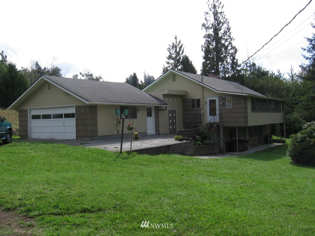 151 Rainbow Heights Road Kelso, WA 98626 - Photo 2 of 25 Gallery Image 2