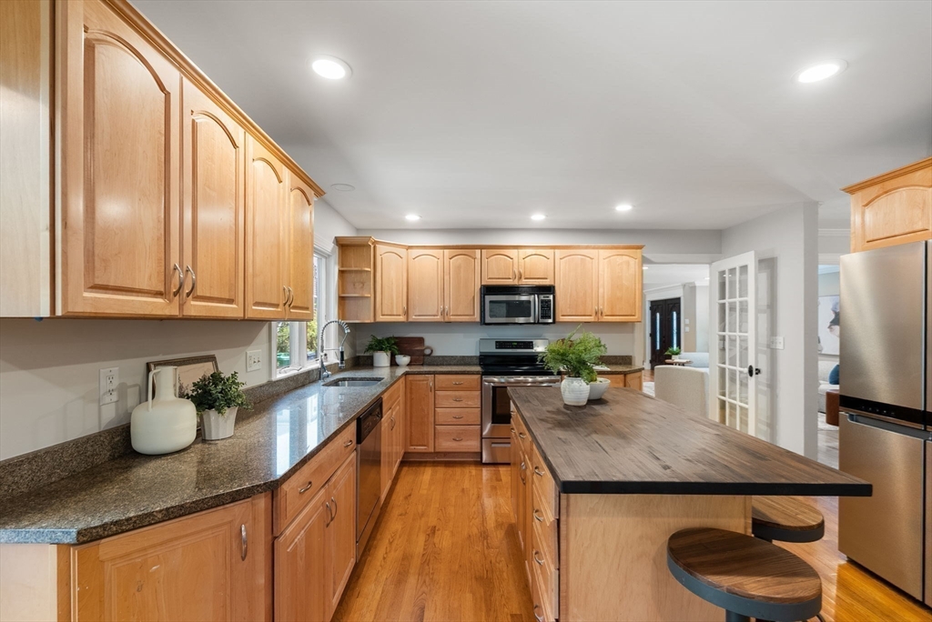 107 Rowe Street Newton, MA 02466 - Photo 11 of 30