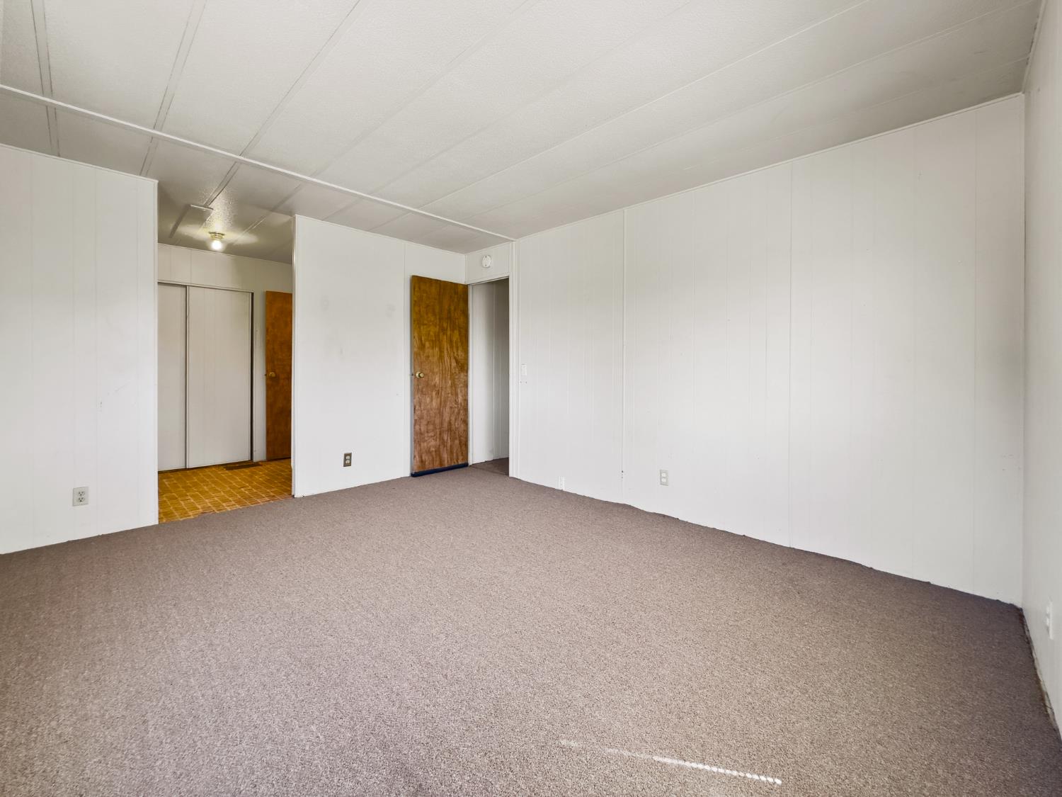 40882 Jean Road East Oakhurst, CA 93644 - Photo 3 of 32 a view of empty room