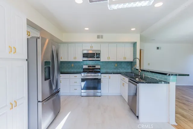 $1,200,000 | 20558 Romar Lane, Saugus, CA 91350