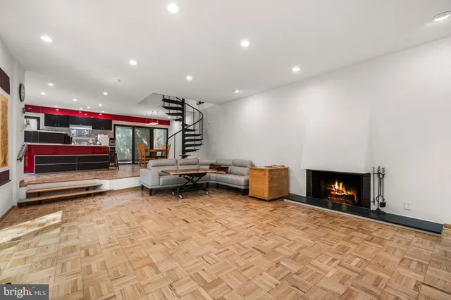 $1,699,000 | 2855 Davenport Street Northwest, Washington, DC 20008