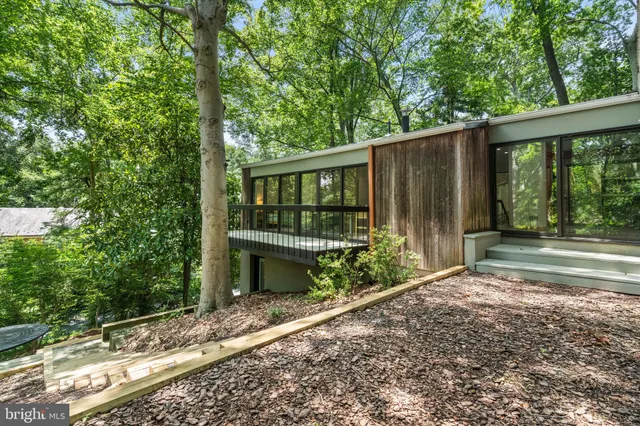 $1,699,000 | 2855 Davenport Street Northwest, Washington, DC 20008