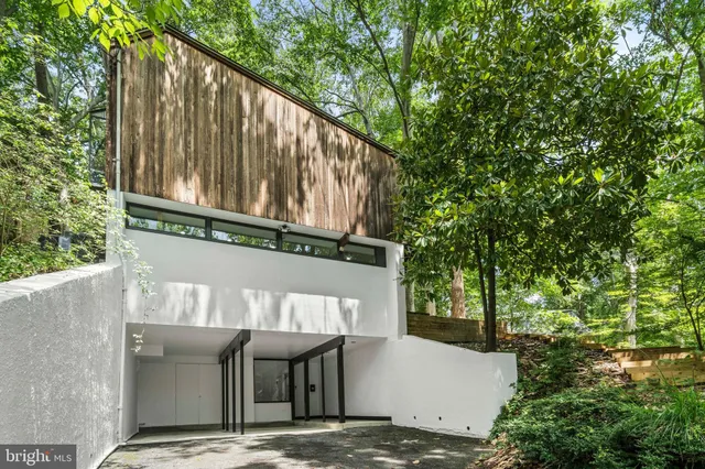 $1,699,000 | 2855 Davenport Street Northwest, Washington, DC 20008