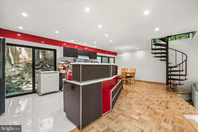 $1,699,000 | 2855 Davenport Street Northwest, Washington, DC 20008