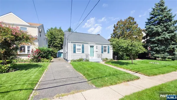 $583,000 | 231 Linden Place, New Milford, NJ 07646
