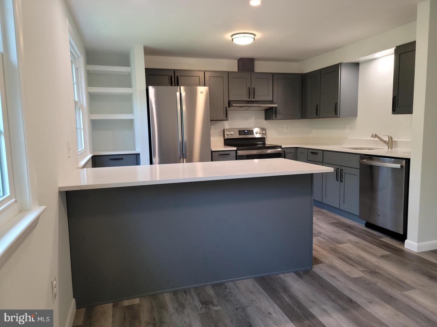 6220 Hillside Road Springfield, VA 22152 - Photo 5 of 23 Gorgeous kitchen