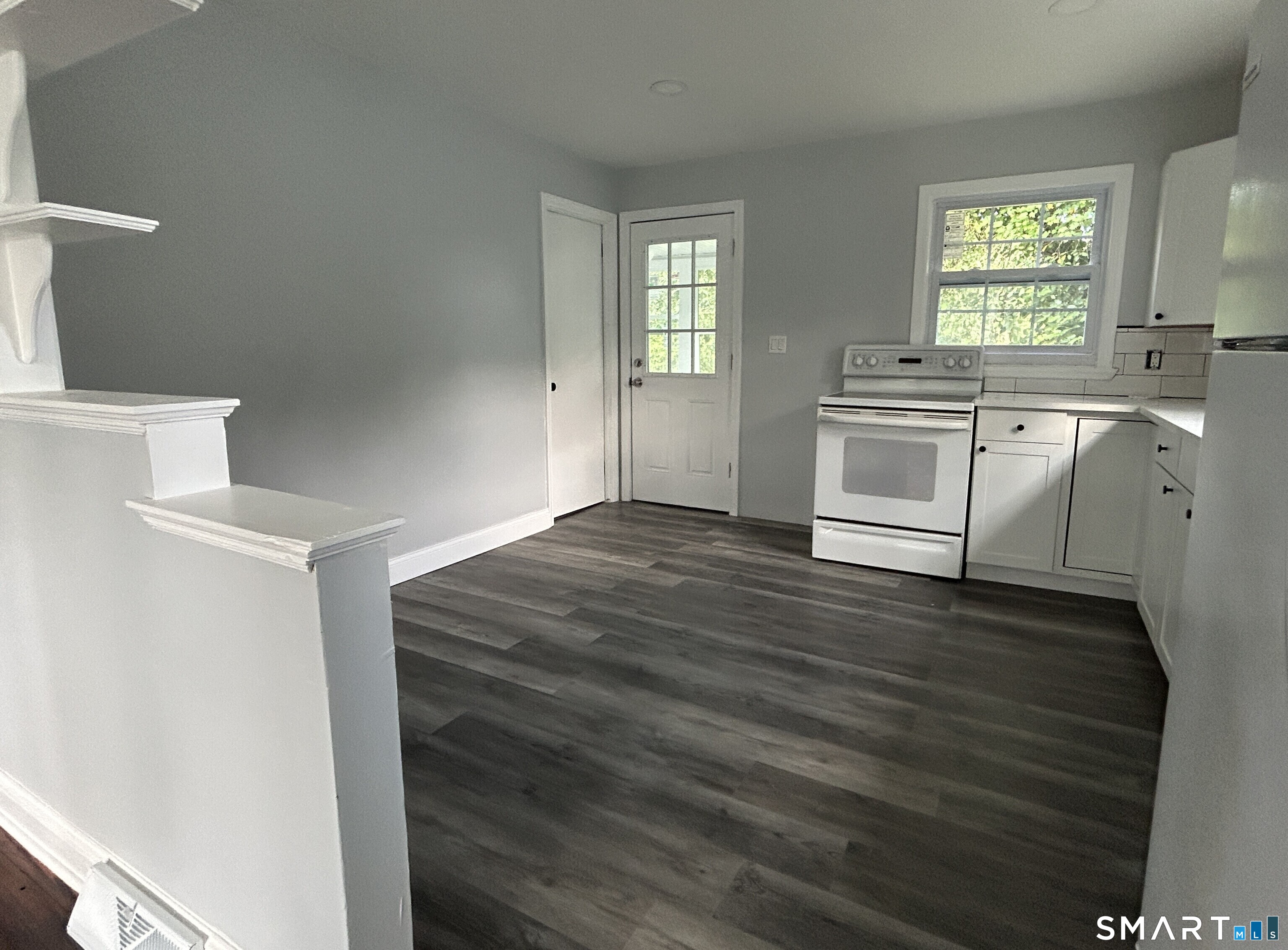 152 Cottage Road Enfield, CT 06082 - Photo 8 of 25