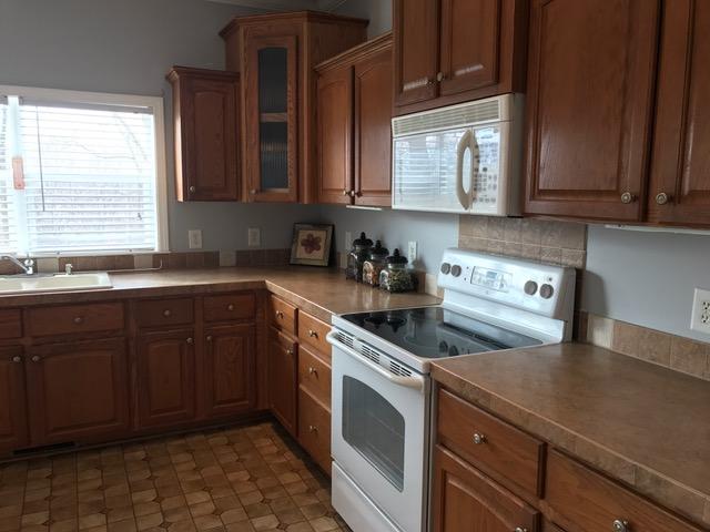6043 Sandy Ford Road Blue Ridge, VA 24064 - Photo 5 of 44 Counter space!