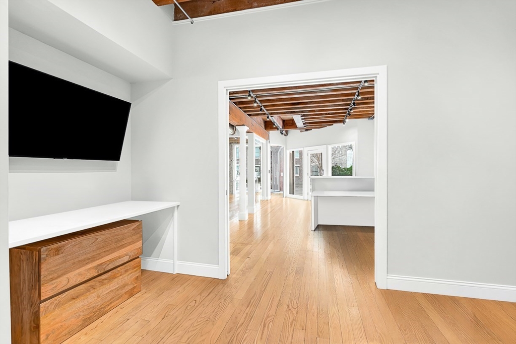 343 Commercial Street, Unit 112 Boston, MA 02109 - Photo 11 of 29