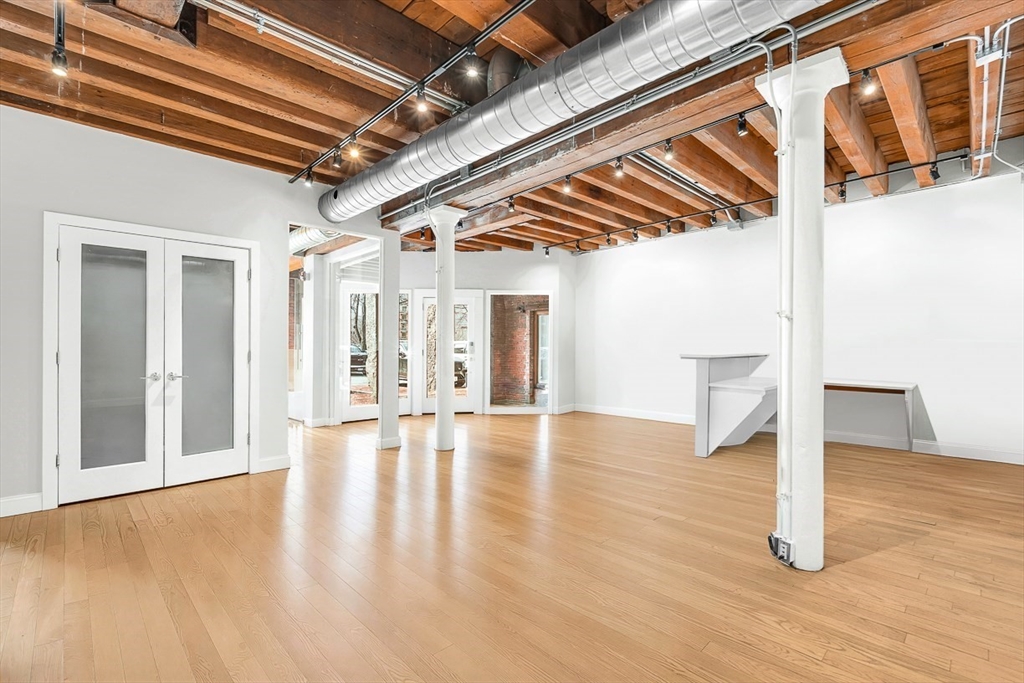 343 Commercial Street, Unit 112 Boston, MA 02109 - Photo 3 of 29