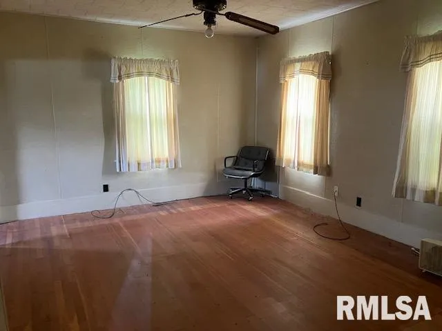 $115,000 | 796 60th Avenue, Roseville, IL 61473