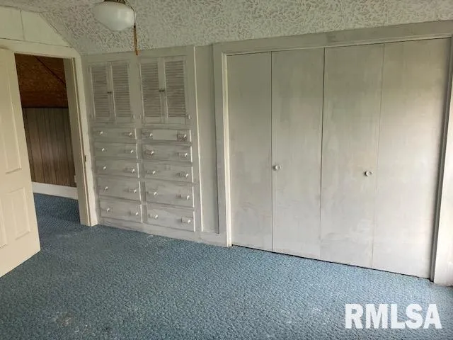 $115,000 | 796 60th Avenue, Roseville, IL 61473