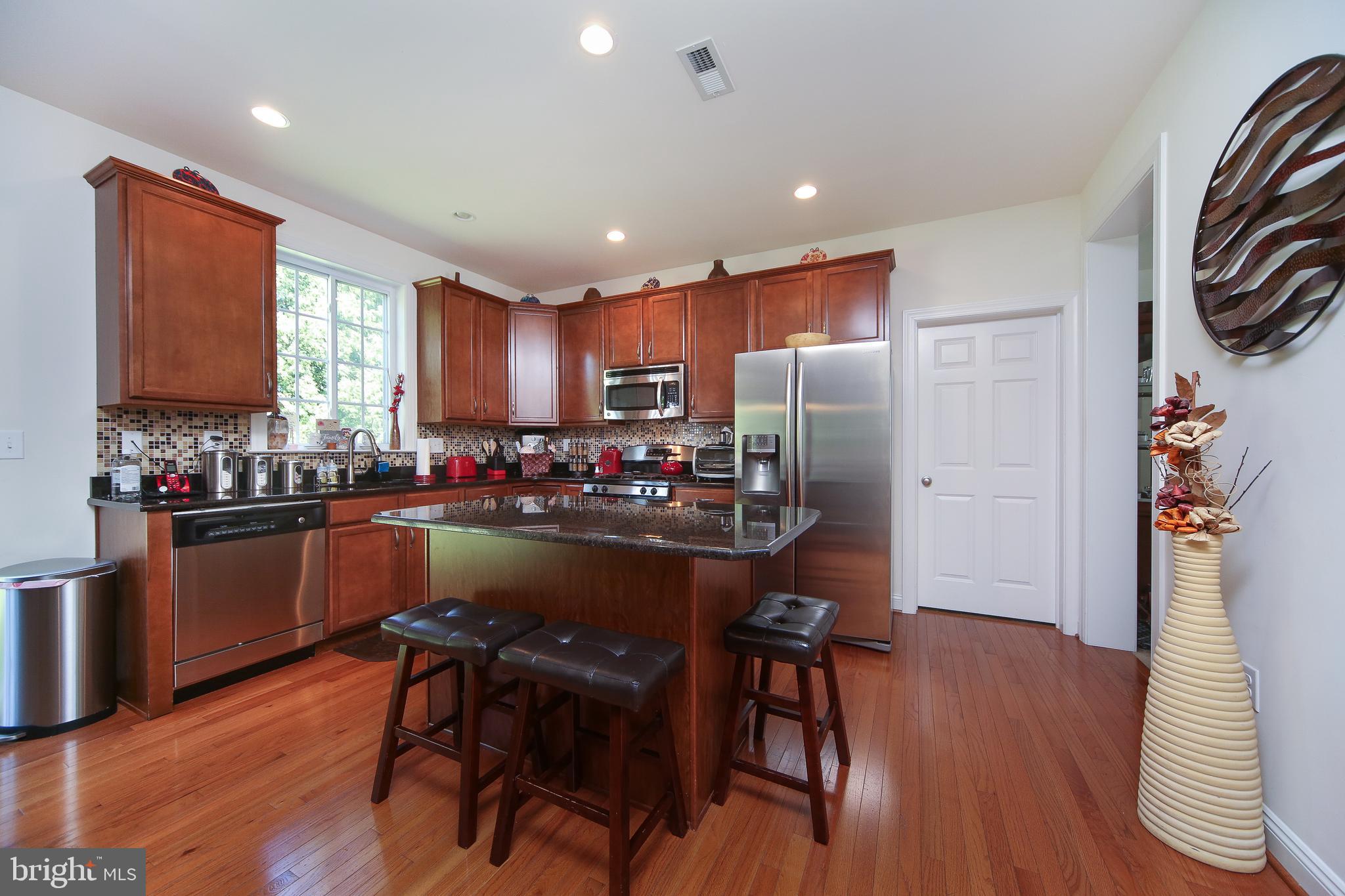 612 Eugenia Road Horsham, PA 19044 - Photo 9 of 25 Breakfast Area/Kitchen