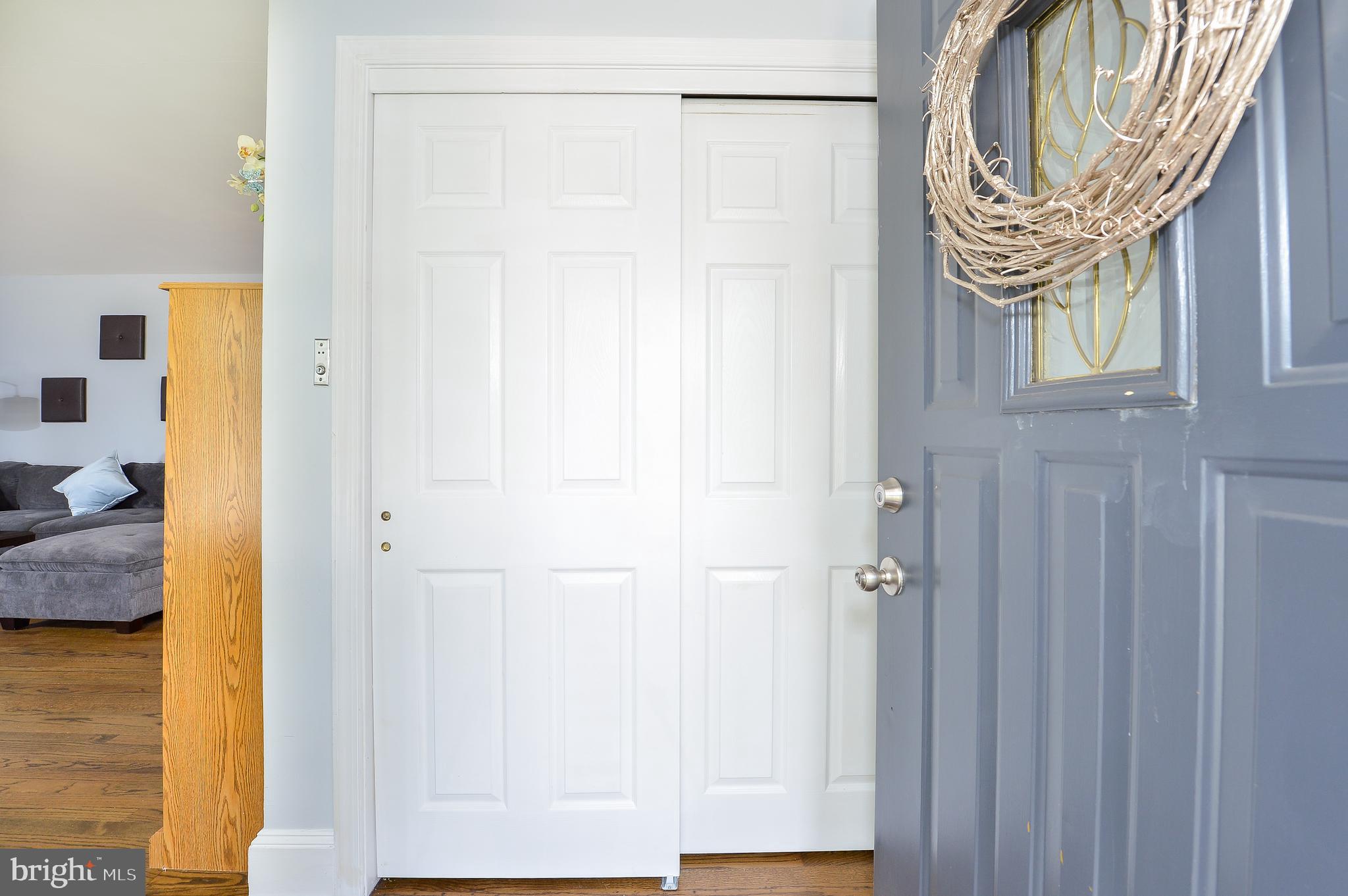 202 Friendship Road Elkton, MD 21921 - Photo 3 of 23 Bright foyer with large closet