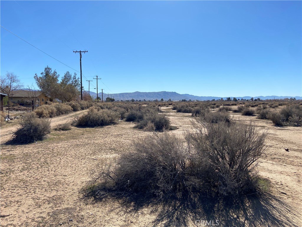 a view of a outdoor space