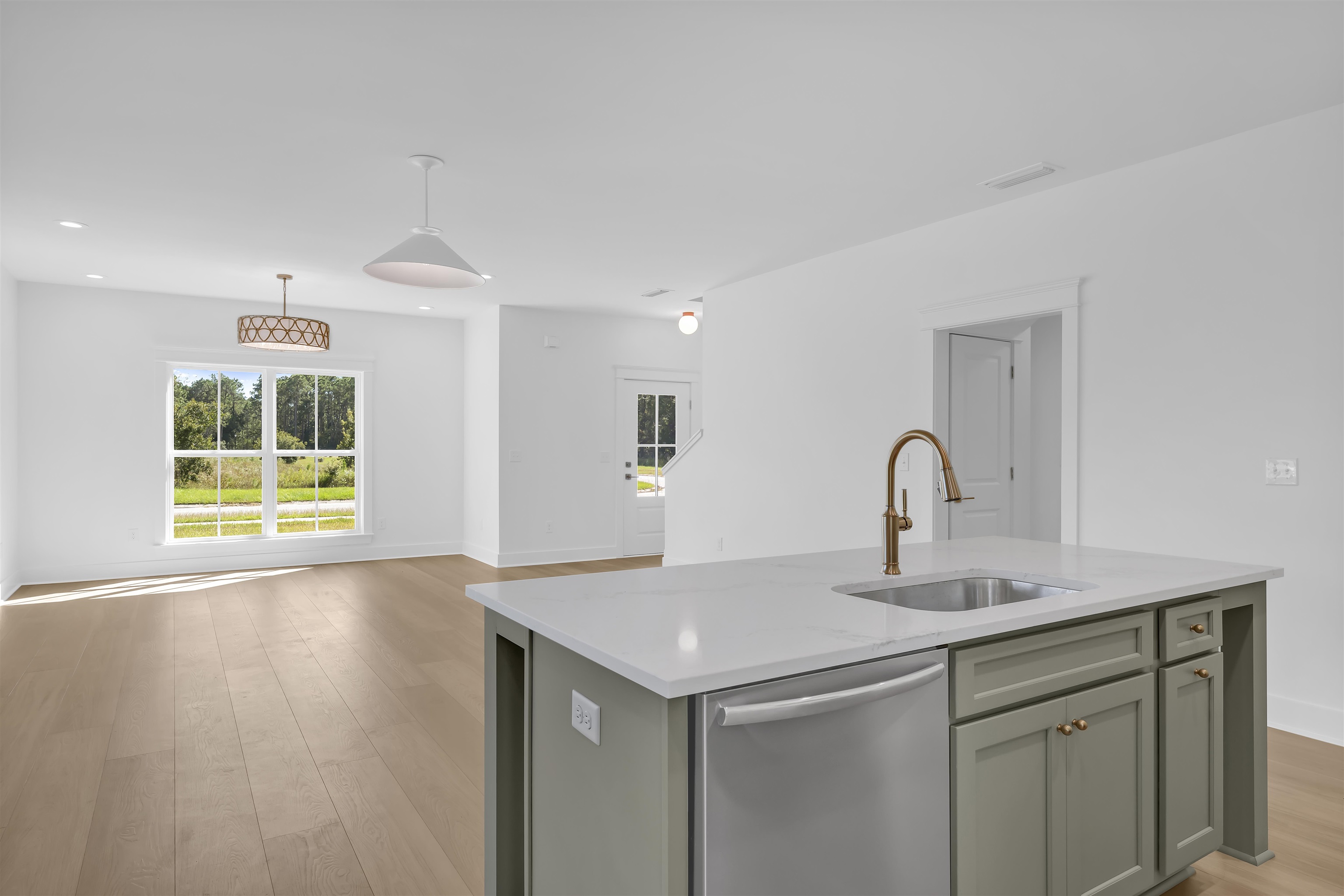 674 Oleander Street Gulf Shores, AL 36542 - Photo 11 of 33 Kitchen