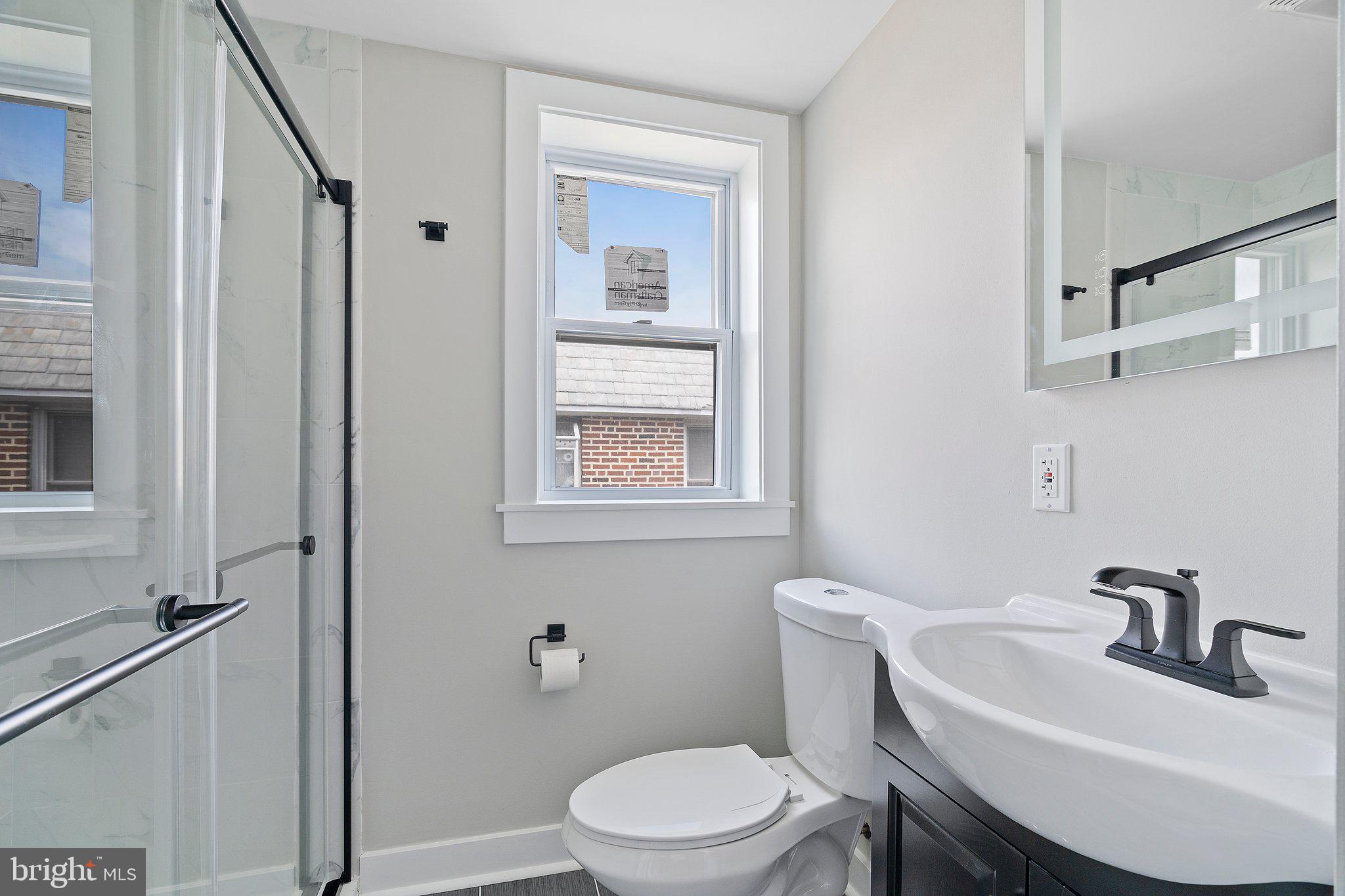 1825 Ashurst Road Philadelphia, PA 19151 - Photo 11 of 37