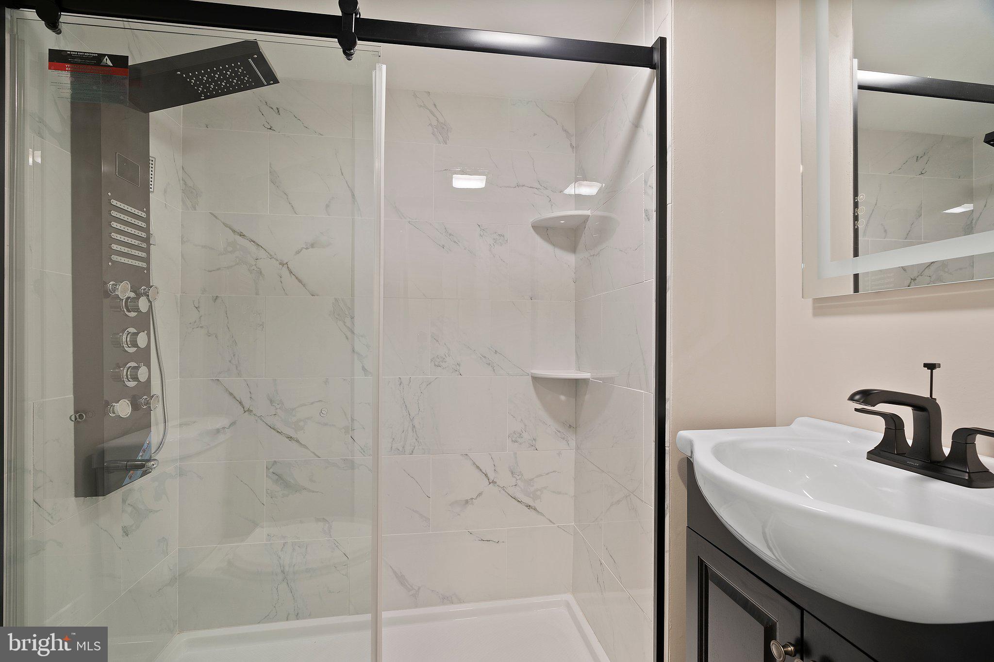 1825 Ashurst Road Philadelphia, PA 19151 - Photo 13 of 37