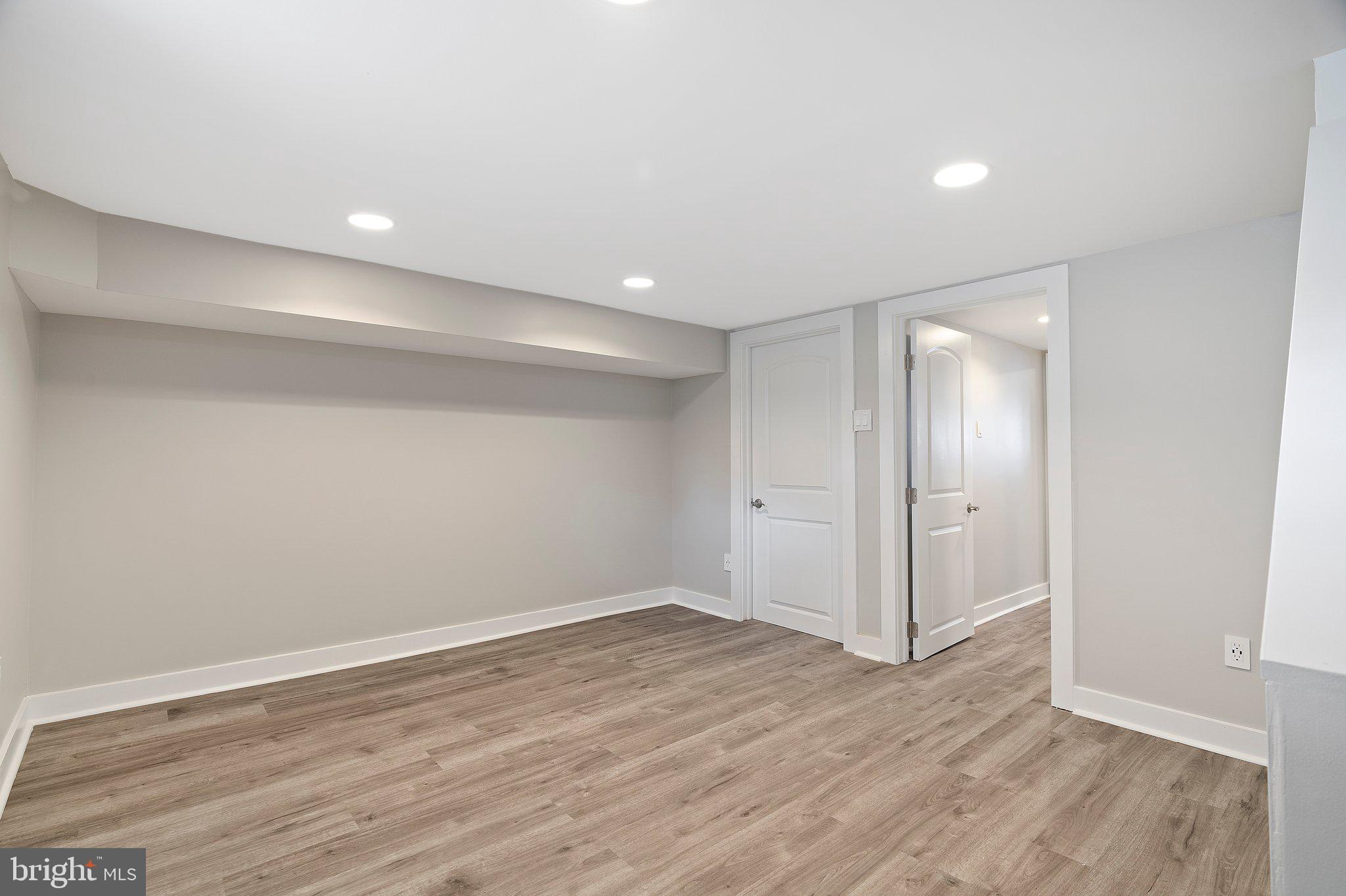 1825 Ashurst Road Philadelphia, PA 19151 - Photo 18 of 37