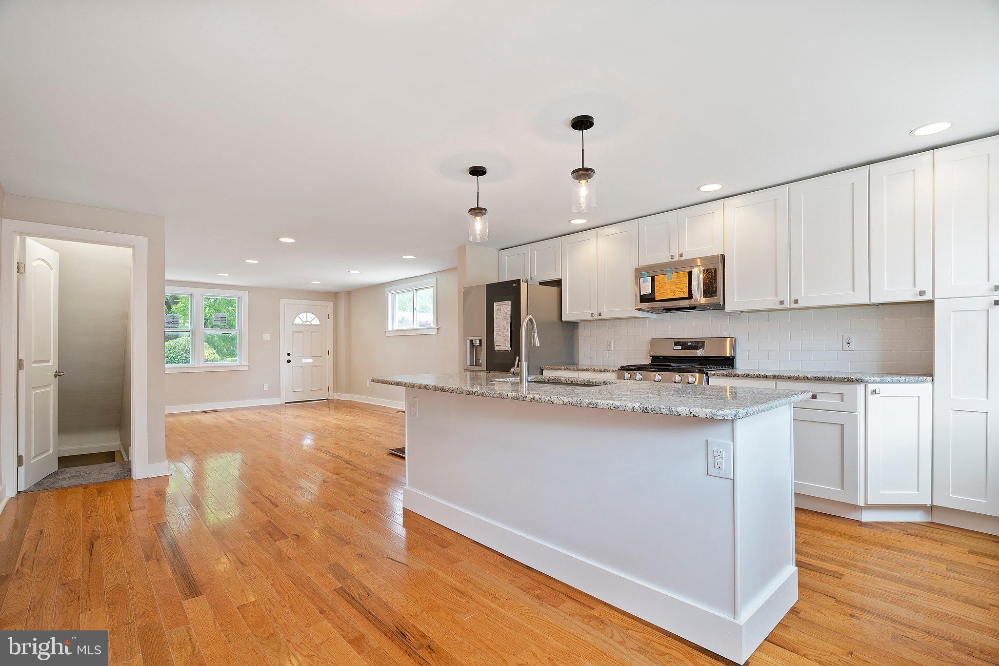 1825 Ashurst Road Philadelphia, PA 19151 - Photo 5 of 37