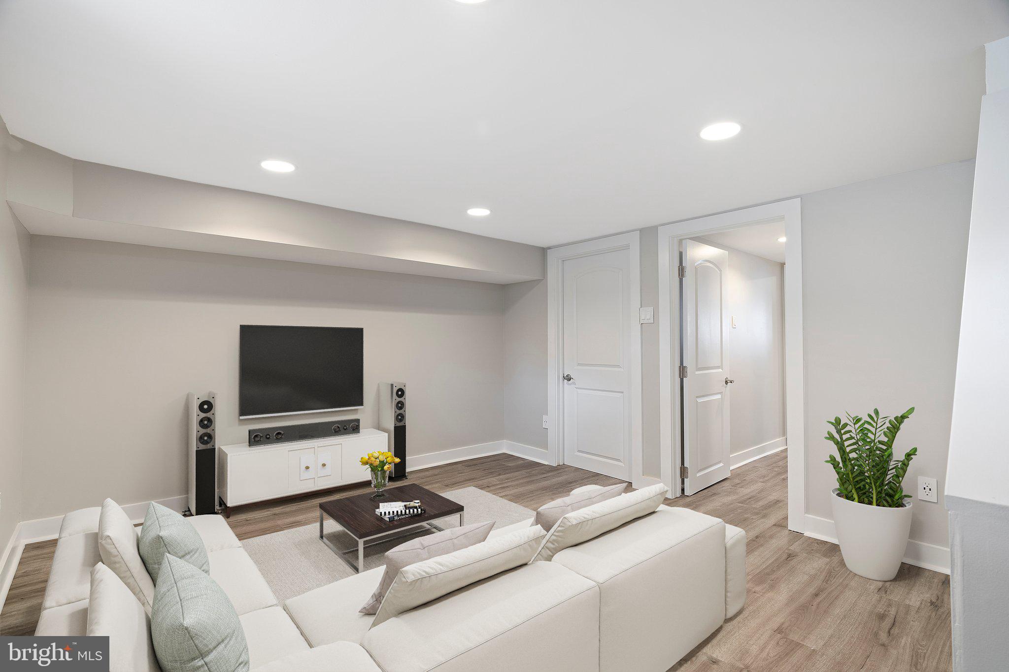 1825 Ashurst Road Philadelphia, PA 19151 - Photo 9 of 37